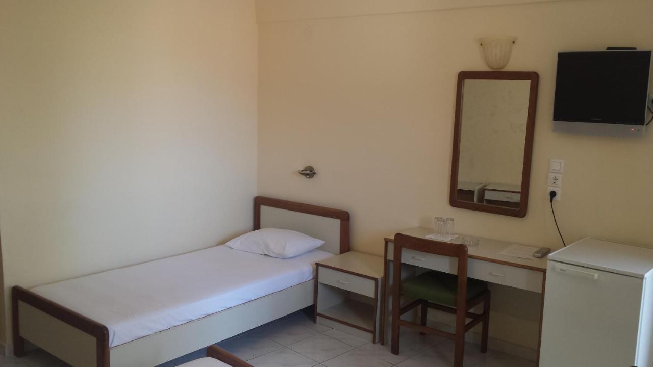 Ionis Hotel Άγιος Νικήτας Δωμάτιο φωτογραφία